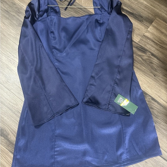 Elegant Navy Blue Silk Dress - Picture 2 of 6